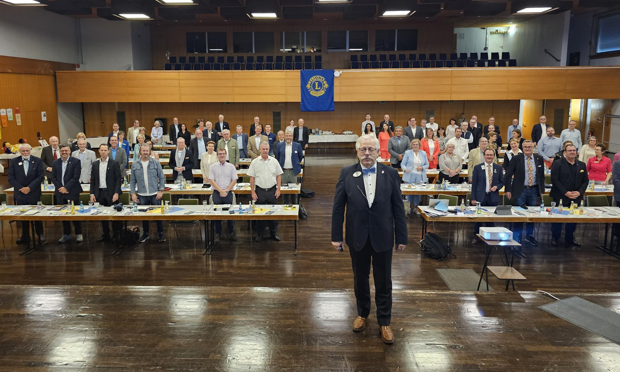 Manfred Fraas vor der Distriktversammlung in Viernheim